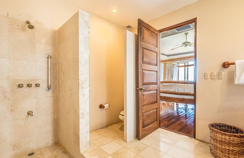 Islita Villa | Tranquil ocean-view retreat with private infinity pool & patio