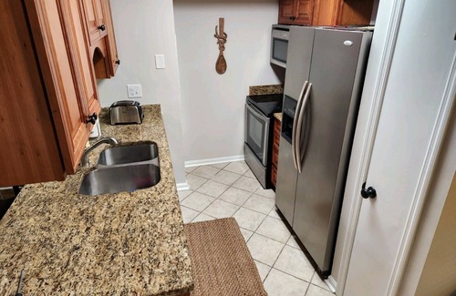 Augusta Condo | Tranquil property in back of Forest Hills.