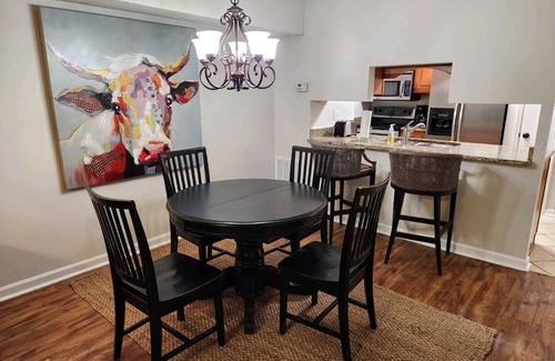 Augusta Condo | Tranquil property in back of Forest Hills.