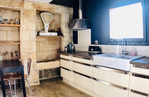 Beaucaire Other | Tranquil Provençal Retreat for 2: Modern Comfort in Idyllic Countryside