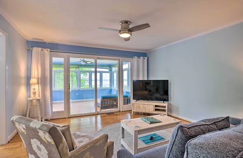 Weems House | Tranquil River House w/ Grill & Views, Near Town!
