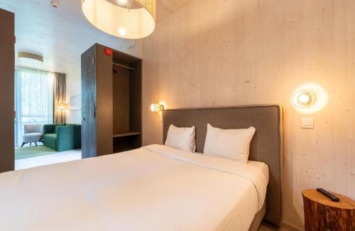 Maubray House | Tranquil Stay for Two