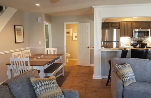 Osage Beach House | "Tranquil Timbers" at Tan Tar A with Hot Tub!