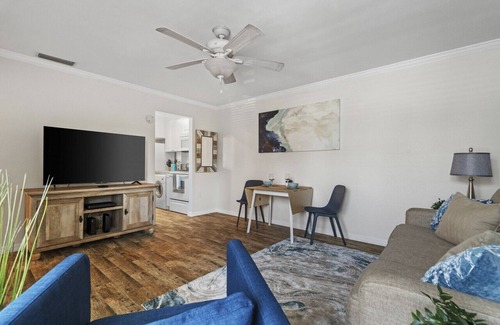 Madeira Beach Condo | Tranquil Top Floor Condo Walking Distance to Madeira Beach