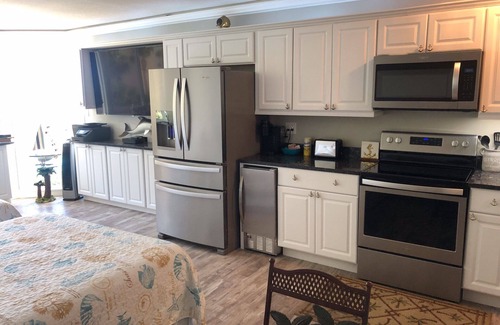Panama City Beach Apartment | Tranquil Waters PCB Beachfront Studio Condo