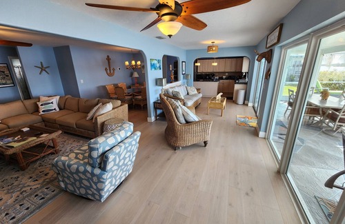 Port Charlotte House | Tranquil Waterfront Pool Home with beautiful views and sunsets and great fishing