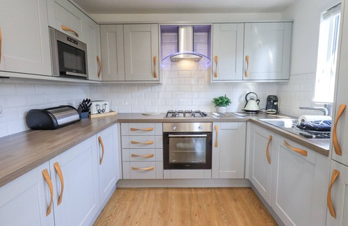 Windermere Cottage | TRANQUIL WATERS, family friendly, with a garden in Windermere