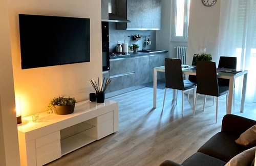 Mantua Apartment | Tranquility and comfort in a modern and original setting!