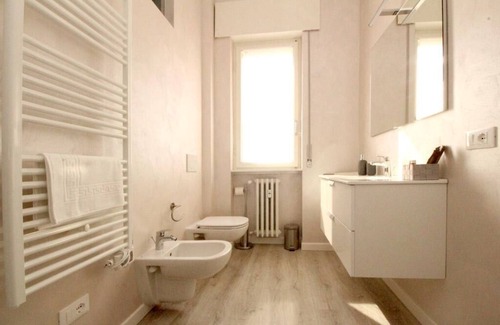 Mantua Apartment | Tranquility and comfort in a modern and original setting!