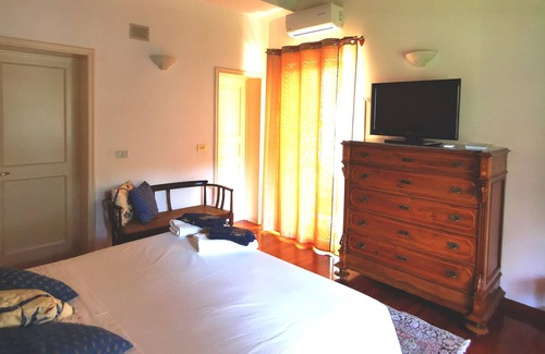 Trani Bed & Breakfast | Tranquility and relaxation in a villa surrounded by greenery in Trani