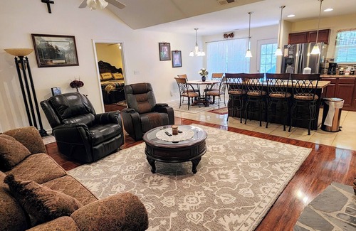 Pigeon Forge Condo | Tranquility Cove #325- Cozy clean 2-bedroom condo in peaceful Pigeon Forge