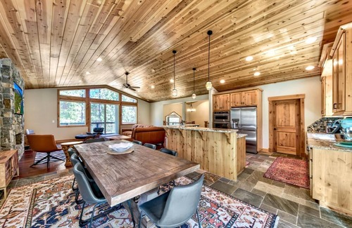 Country Club Estates Ski Chalet | Tranquility in the Trees - Hot Tub, Projection TV Theater and Air Hockey