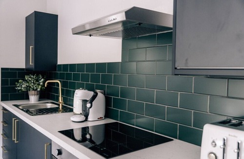 Worthing Apartment | Tranquility Parkside luxury 2 bed garden apartment