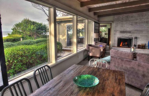 Seal Rock House | Tranquility Rocks