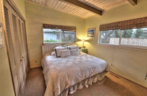 Seal Rock House | Tranquility Rocks