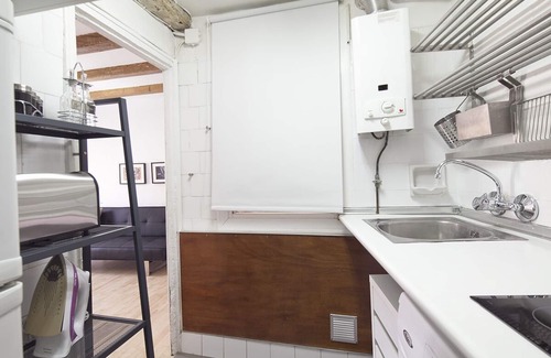 El Born Apartment | Transferable trend. Perfect harmony between antiquity and modernity