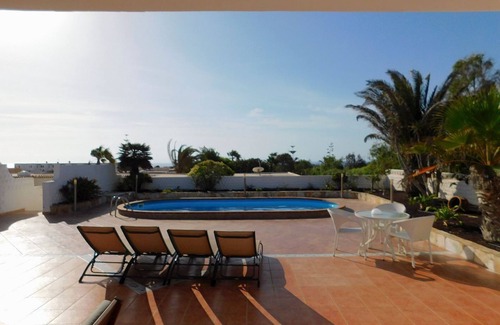 Bahia Calma Ski Chalet | Traumchalet with large sun terrace and private pool