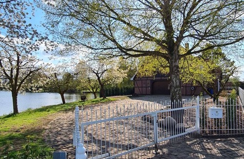 Winsen Apartment | Traumhaftes Idyll am See Zwischen Elbe und Lüneburger Heide