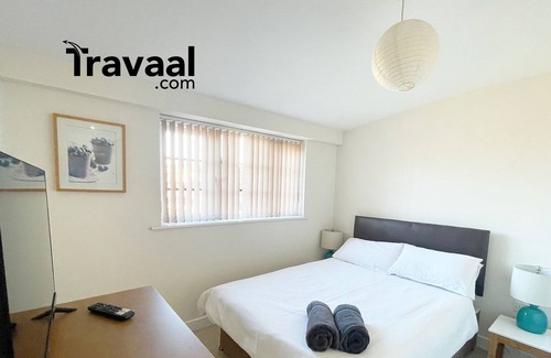 Rushmoor District Apartment | Travaal.©om – 2 Bedroom Apartment – Farnborough