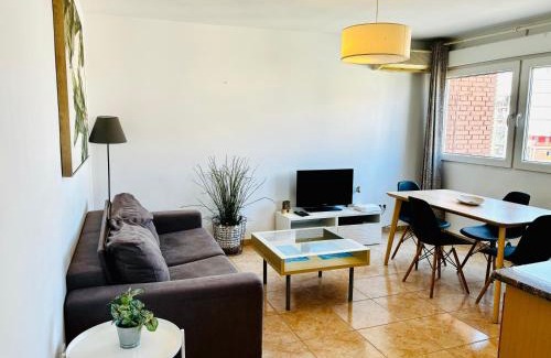 Trinitat Apartment | Travel Habitat Jardines de Viveros