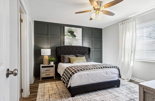Hampton Apartment | Travel in Style: Stay in this Luxurious 1/1 Apt