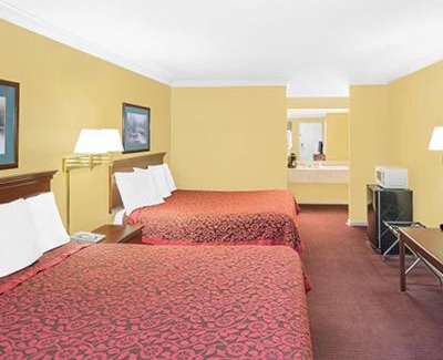 North Little Rock Hotel | Travel Inn North Little Rock