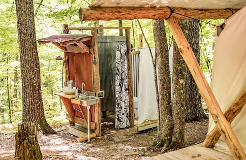 Sevierville RV Rental | Travel&Leisure mag top Glamping luxury t2