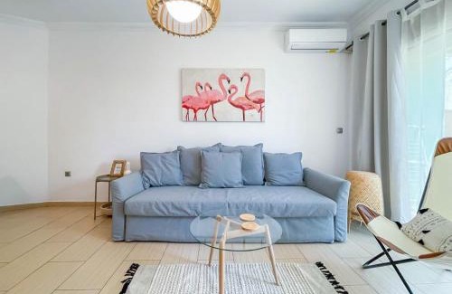 Old Town Apartment | Traveler Home 85m2 Private Parking Next to Center