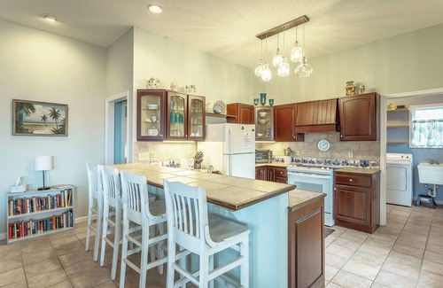Alligator Point House | "Traveler's Rest", A Gulf front beach home on private lot with fire pit under the stars!