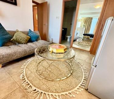 Trade Center House | Travelers backpackers