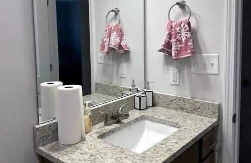 Westover Apartment | Traveler’s Respite @ Lakeshore