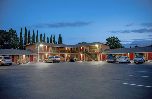 San Jose Hotel | Travelers Rest Motel