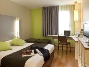 Cornella de Llobregat Hotel | Travelodge BCN Cornella Fira