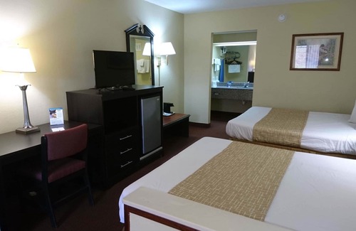 Knoxville Hotel | Travelodge by Wyndham Knoxville East