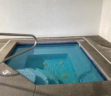 Newberg Hotel | Travelodge by Wyndham, Newberg