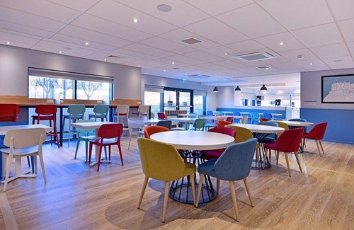 Longcroft Hotel | Travelodge Plus Edinburgh Park