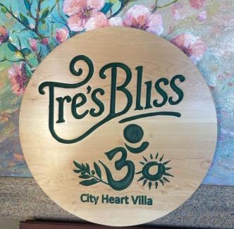 Durres Bed & Breakfast | TRE'S BLISS City Heart Villa!