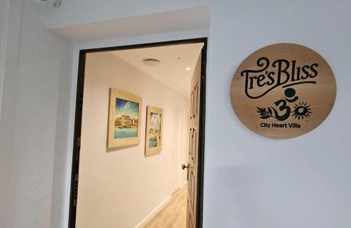 Durres Bed & Breakfast | TRE'S BLISS City Heart Villa!