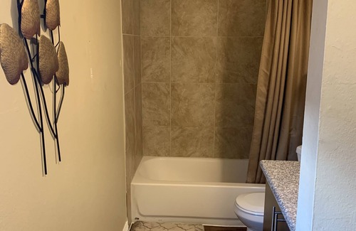 Las Vegas Strip House | Treasure is a very cozy,comfortable and modernly decorated unit.