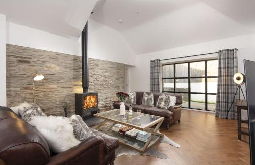 Treator House | Trebyre