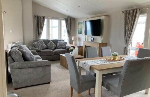 Porthcawl House | Trecco Bay - Holiday Accommodation 13175