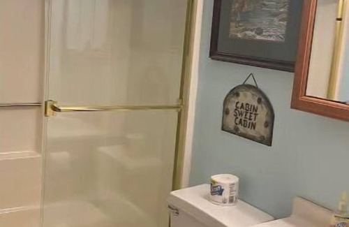 Wevertown House | Tree Tops. Sleeps 12. 20 minutes to Lake George. 5 minutes to Gore Mountain!
