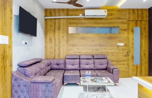 Rajgurunagar Hotel | Treebo Aura Inn Regency