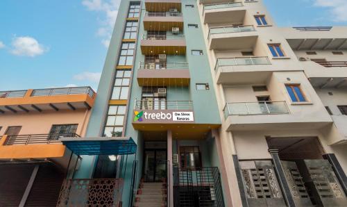 Varanasi Hotel | Treebo Om Shree Banaras