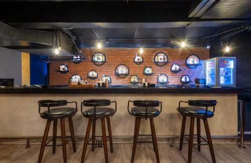 Mylapore Tiruvallikk Hotel | Treebo Premium Twin Star