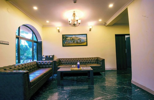 Lonavala Hotel | Treebo Reveniir Resort with Pool