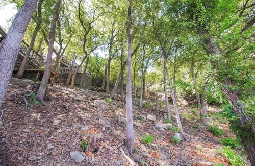 Graford House | Treehouse on PK Boat Dock Close to Rocker B