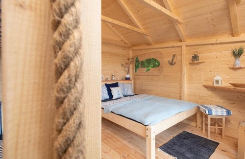 Osecna Other | Treehouse U lesa