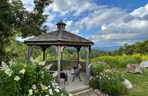 Central Vermont- Killington Condo | TreeTops- AC, Pool, Tennis, Close to Resort/Biking