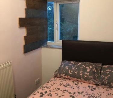 Stirchley Apartment | Treetops flat2 Hall Green B28